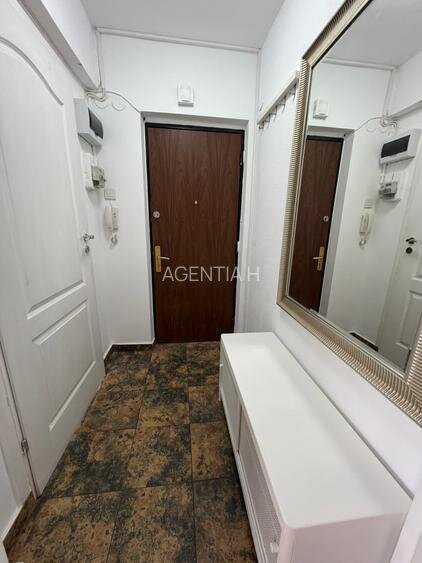 Calea Victoriei, ap. 2 camere, mobilat, terasa, bloc solid